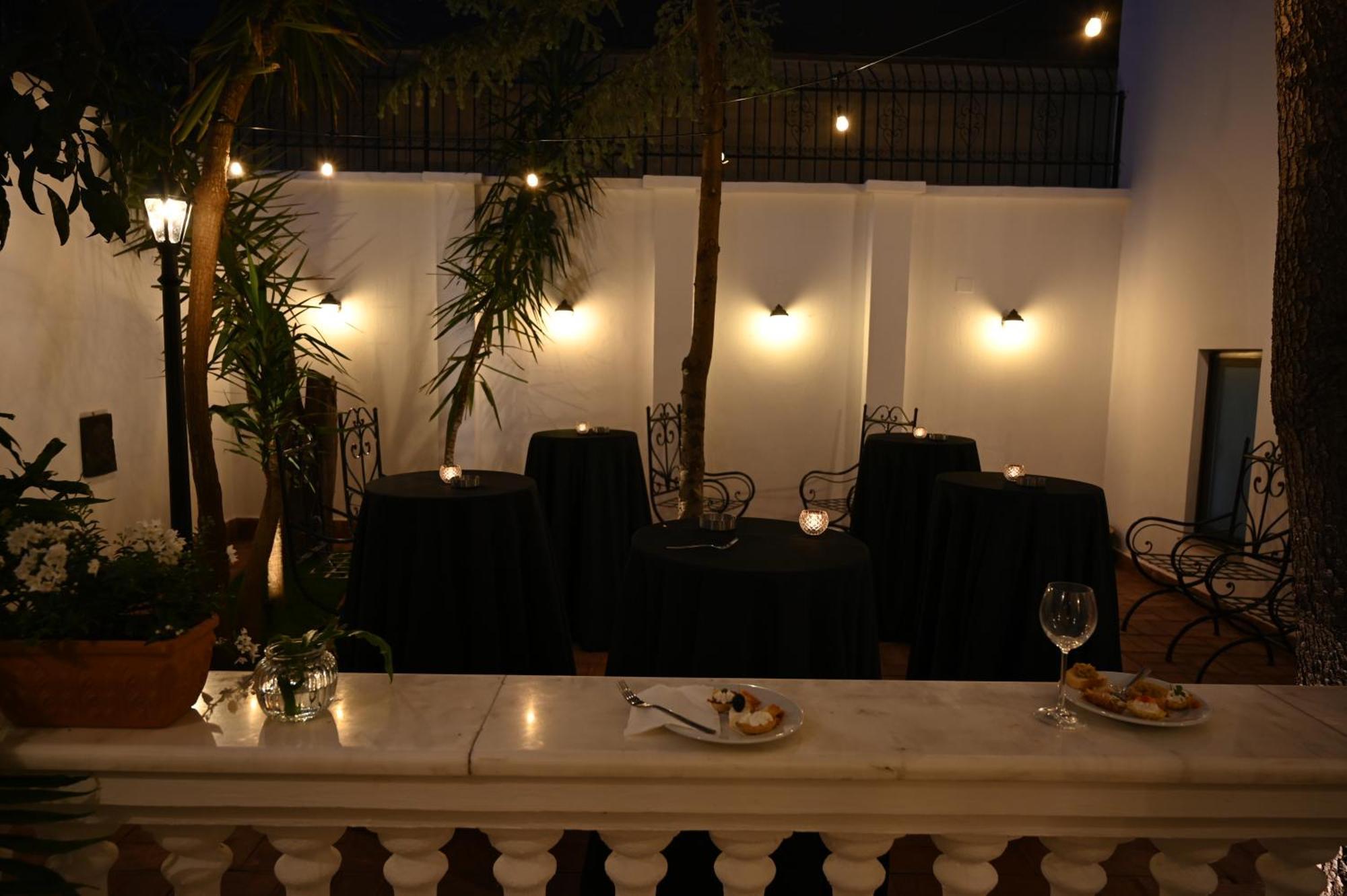 Niche Boutique Hotel Tirana Bagian luar foto