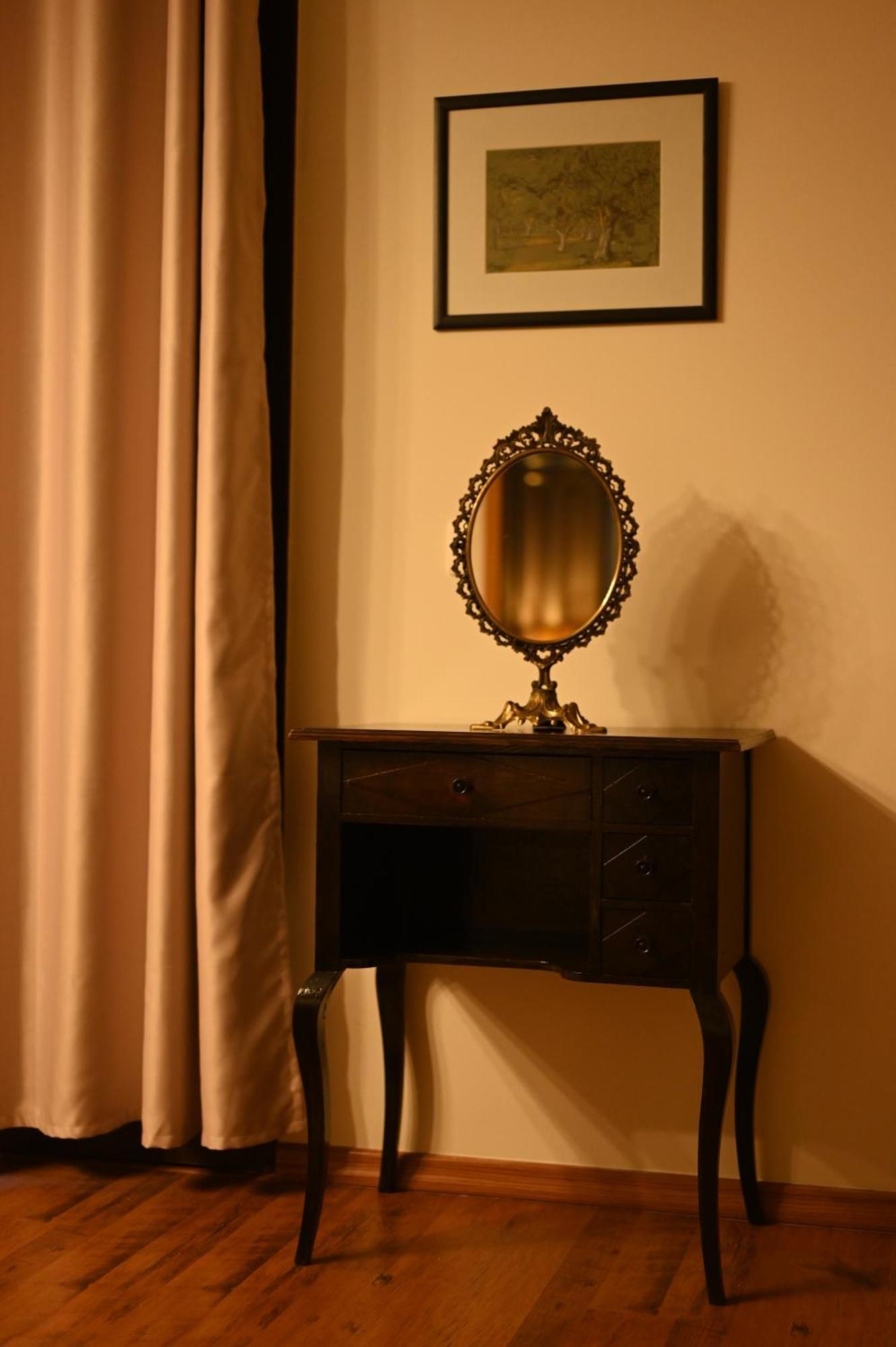 Niche Boutique Hotel Tirana Bagian luar foto