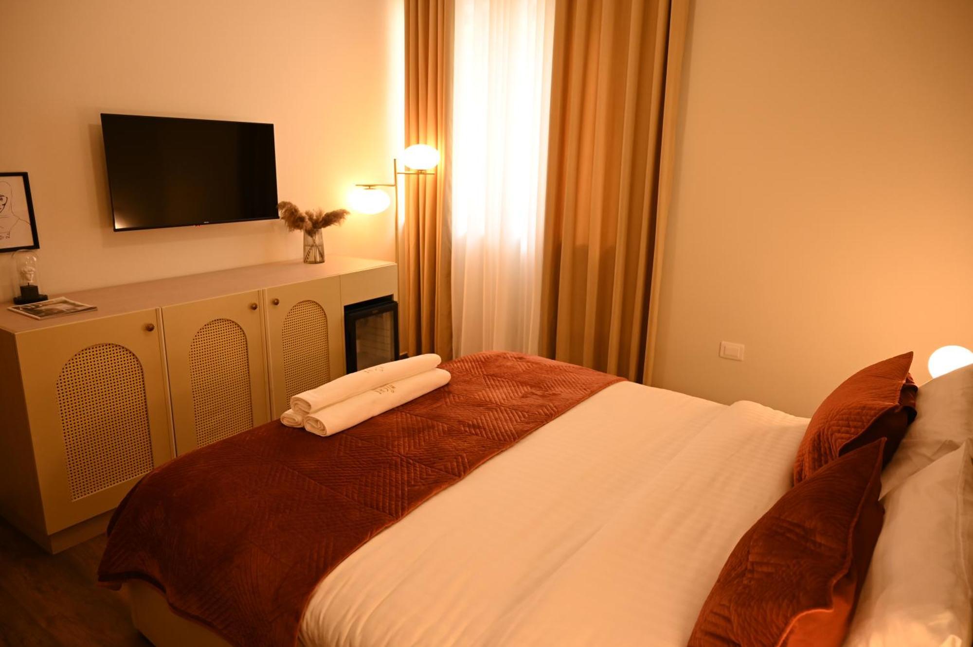 Niche Boutique Hotel Tirana Bagian luar foto