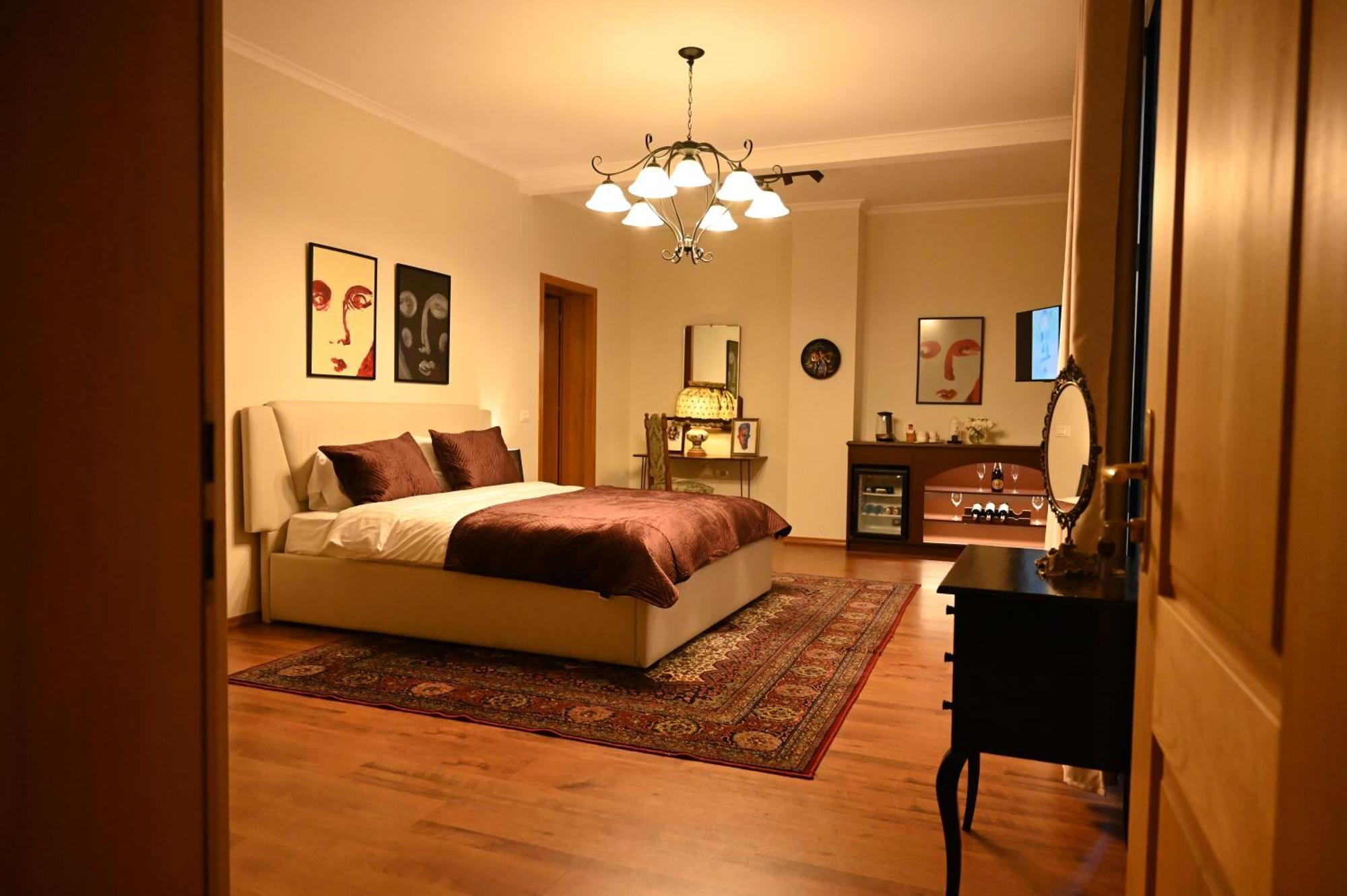 Niche Boutique Hotel Tirana Bagian luar foto